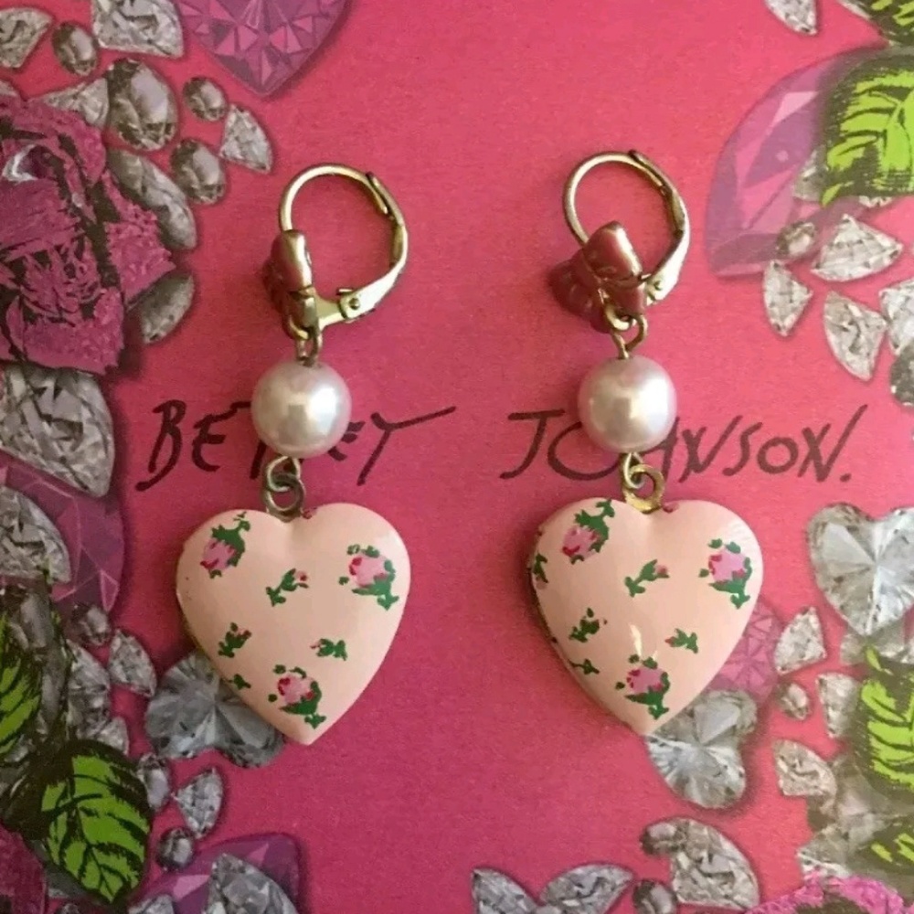 ISO Betsey Johnson earrings